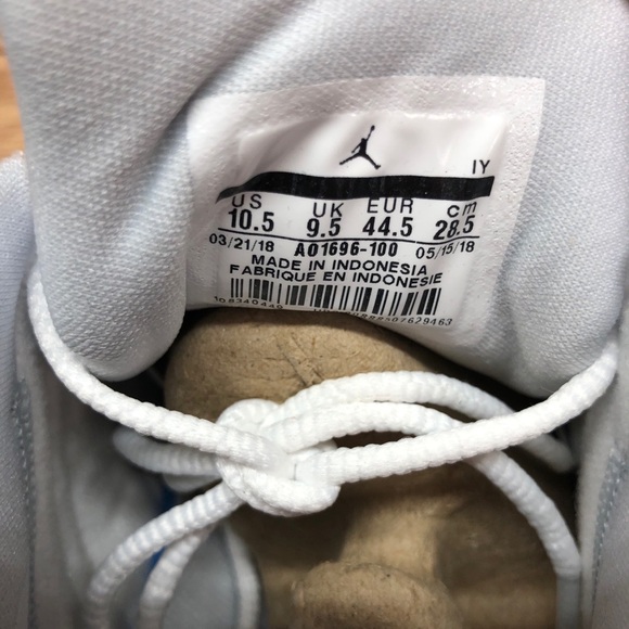 Jordan Team Elite 2 Low Men’s Basketball Shoes - Picture 12 of 14